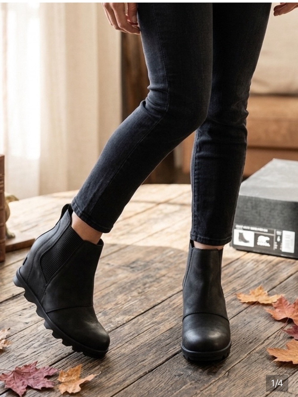 Sorel Black Women's Joan of Arctic Wedge II Chelsea waterproof size 8